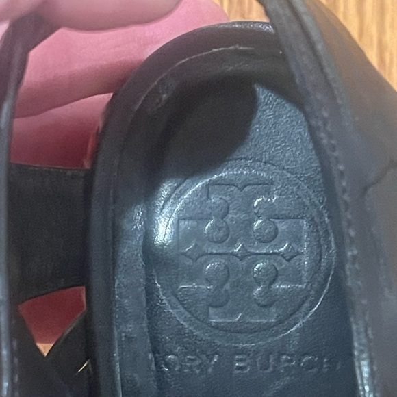 Gorgeous Tory Burch platform. - Picture 7 of 10